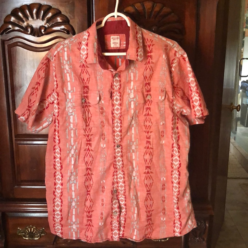 Men’s casual shirt